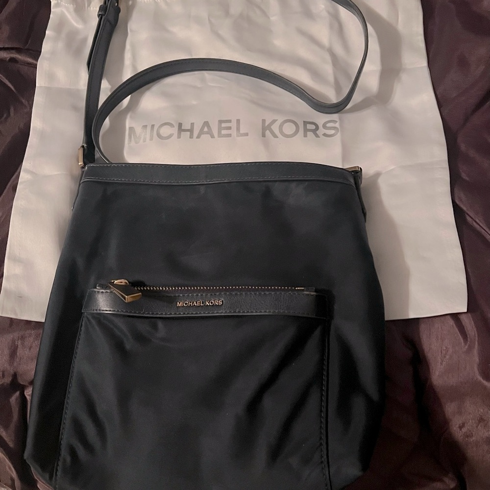 MICHAEL KORS - CROSSBODY
